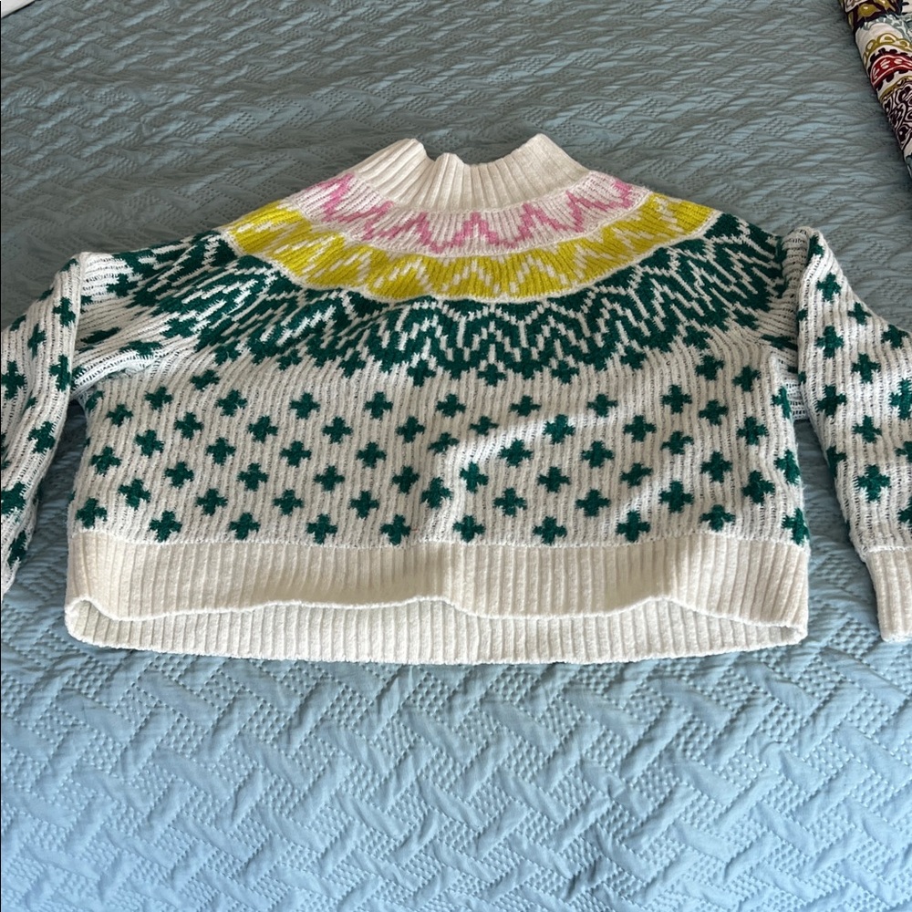 Old Navy Women's Green and Yellow Patterned Sweater